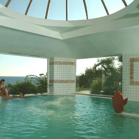 Punta Rossa ホテル 4*
