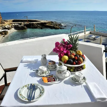 Punta Rossa 4*