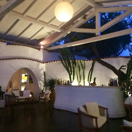 ホテル Punta Rossa