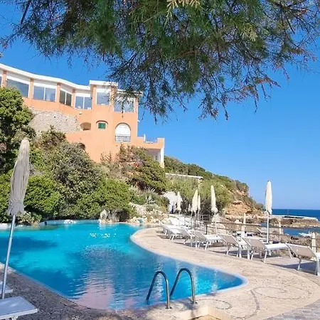 Punta Rossa Hotel 4*