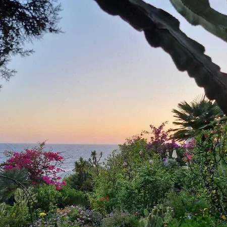 Punta Rossa 4*