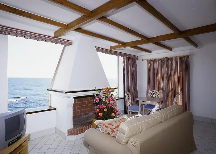 Hotel Punta Rossa 4*