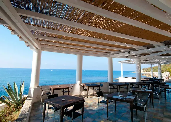 Hotel Punta Rossa 4*